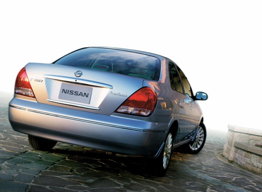  Nissan Sunny 2003 года  (фото 3 из 4)